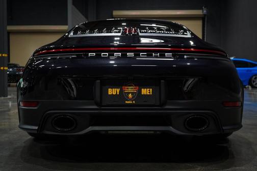 2025 Porsche 911 Carrera