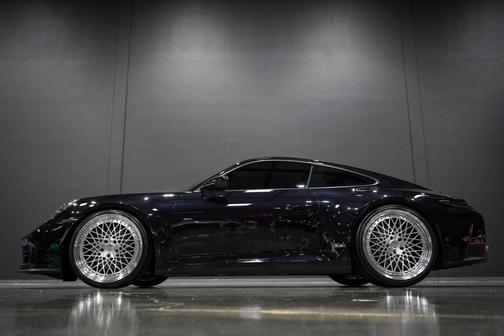 2025 Porsche 911 Carrera