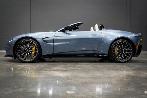 2022 Aston Martin Vantage FREE NATIONWIDE ENCLOSED DELIVERY!