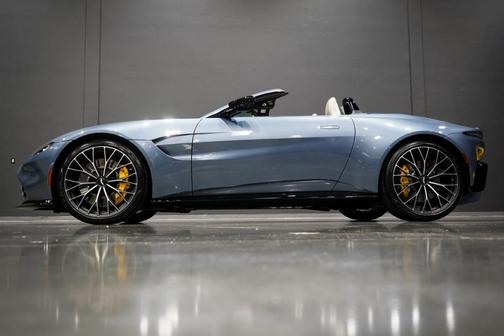 2022 Aston Martin Vantage FREE NATIONWIDE ENCLOSED DELIVERY!