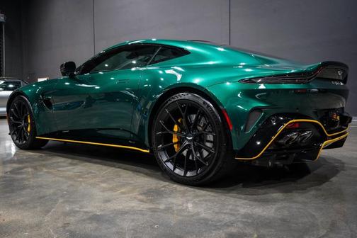 Green 2025 Aston Martin Vantage Base