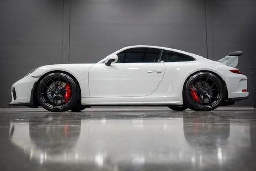 White 2018 Porsche 911 GT3