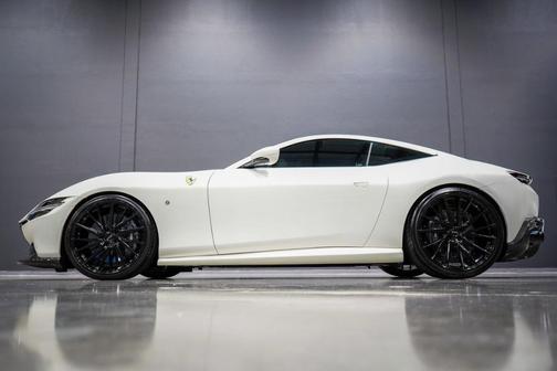 2023 Ferrari Roma Base