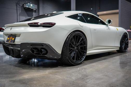 2023 Ferrari Roma Base