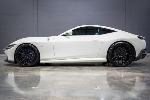 2023 Ferrari Roma Base