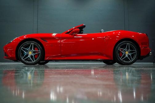 2015 Ferrari California T