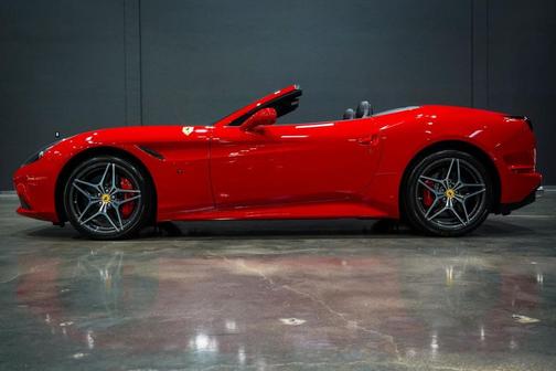 2015 Ferrari California T
