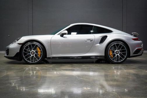 2019 Porsche 911 Turbo S