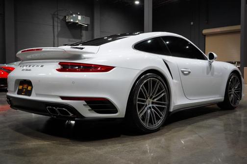 2017 Porsche 911 Turbo