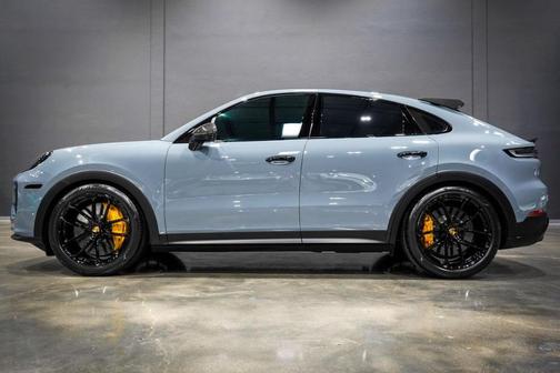 2024 Porsche Cayenne Turbo GT