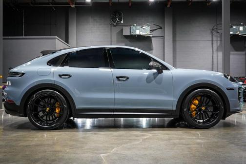 2024 Porsche Cayenne Turbo GT