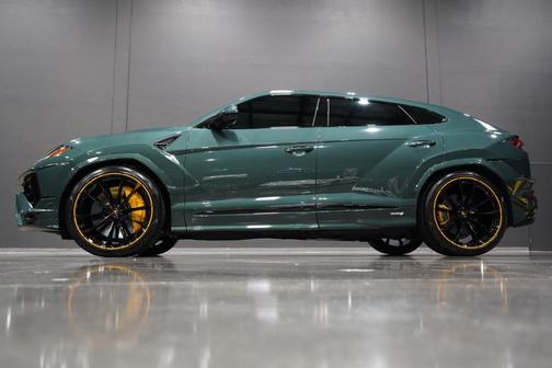 2023 Lamborghini Urus S