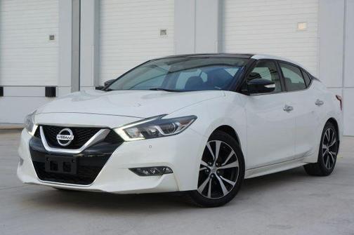White 2018 Nissan Maxima 3.5 SL