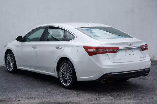 2016 Toyota Avalon XLE