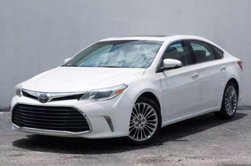 2016 Toyota Avalon XLE