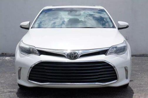 2016 Toyota Avalon XLE