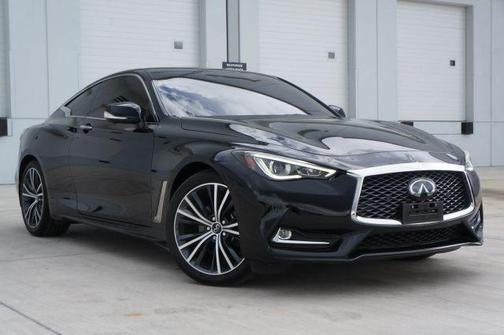 2022 INFINITI Q60 LUXE