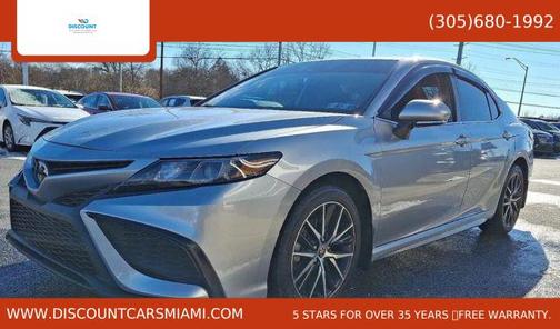 2022 Toyota Camry SE