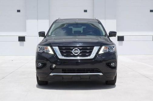2020 Nissan Pathfinder Platinum