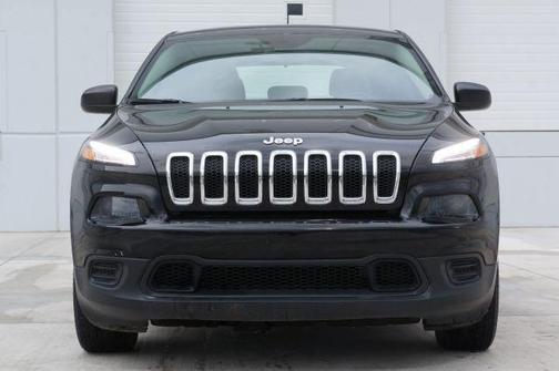 2017 Jeep Cherokee Sport