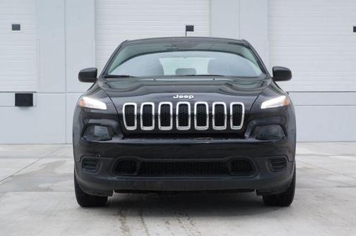 2017 Jeep Cherokee Sport