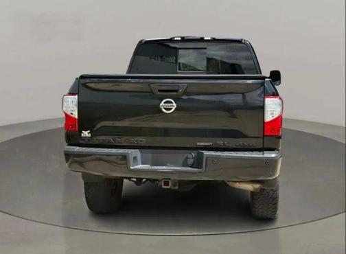 2018 Nissan Titan XD SL