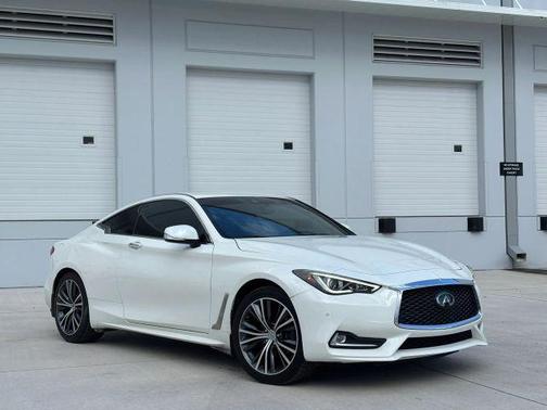 2019 INFINITI Q60 3.0t LUXE