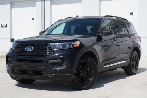 Black 2022 Ford Explorer XLT