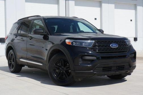 Black 2022 Ford Explorer XLT