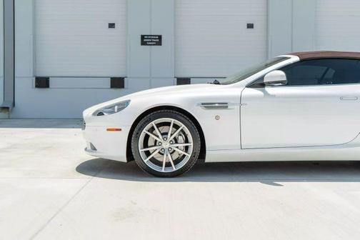 2011 Aston Martin DB9 Volante