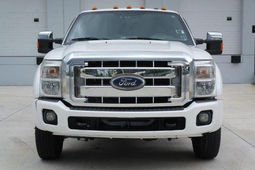 White 2016 Ford F-350 Platinum