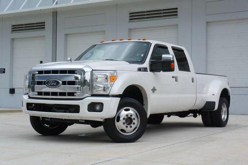 White 2016 Ford F-350 Platinum