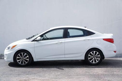 2015 Hyundai Accent GLS