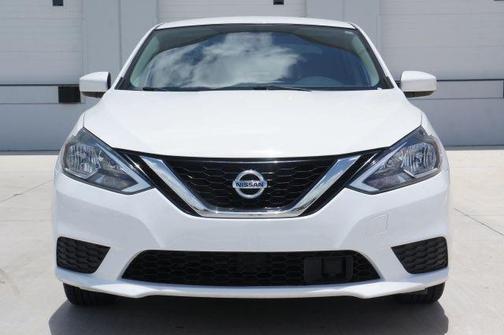 Cloud White 2019 Nissan Sentra SV