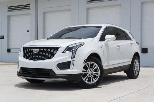 White 2020 Cadillac XT5 Premium Luxury