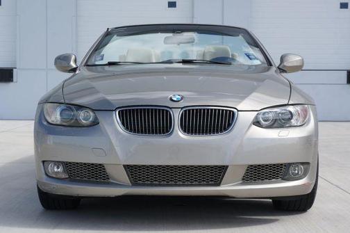 Gold 2010 BMW 335 i