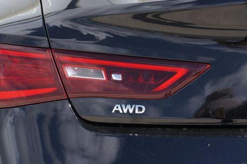 2020 INFINITI Q60 3.0t LUXE