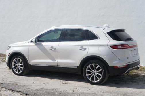 2015 Lincoln MKC Base