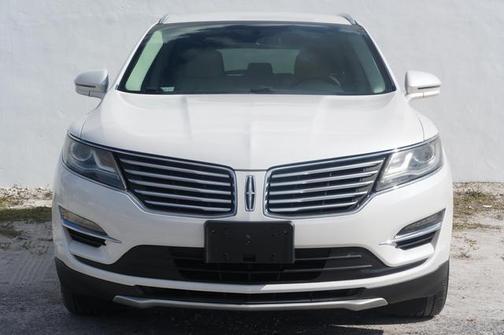 2015 Lincoln MKC Base