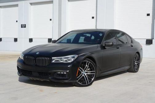 2017 BMW 750 i