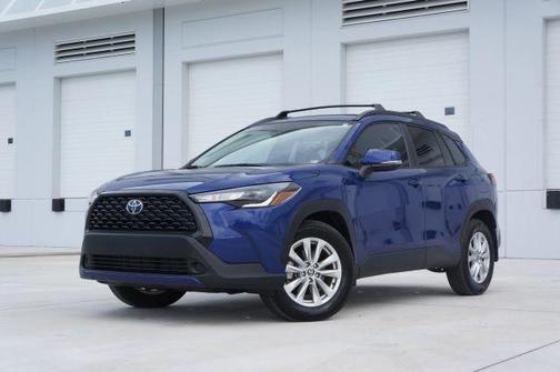 2024 Toyota Corolla Cross LE
