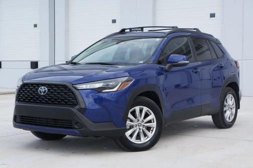 2024 Toyota Corolla Cross LE