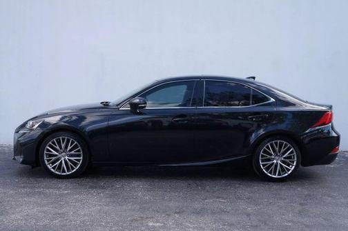 2018 Lexus IS 300 Base