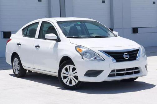 2019 Nissan Versa 1.6 S+
