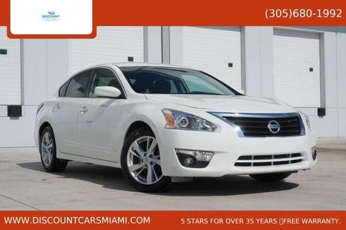 Pearl White 2015 Nissan Altima 2.5 SV