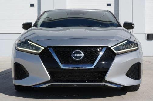 2023 Nissan Maxima SV