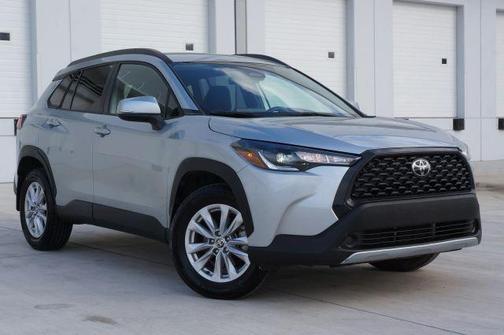 2023 Toyota Corolla Cross LE