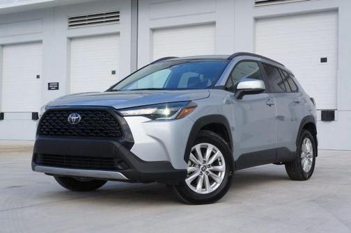 2023 Toyota Corolla Cross LE
