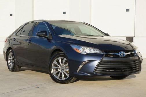2017 Toyota Camry Hybrid SE