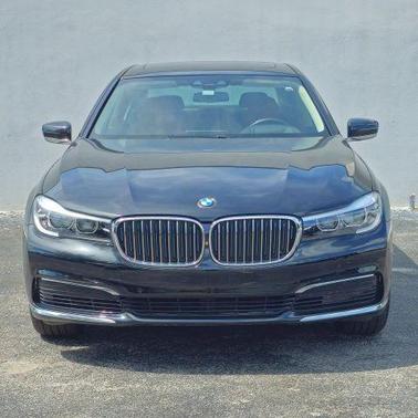 2019 BMW 740e xDrive iPerformance